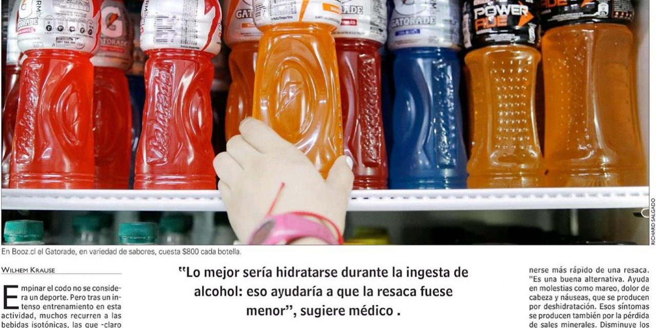 ¿Son las bebidas isotónicas la mejor cura para la resaca?